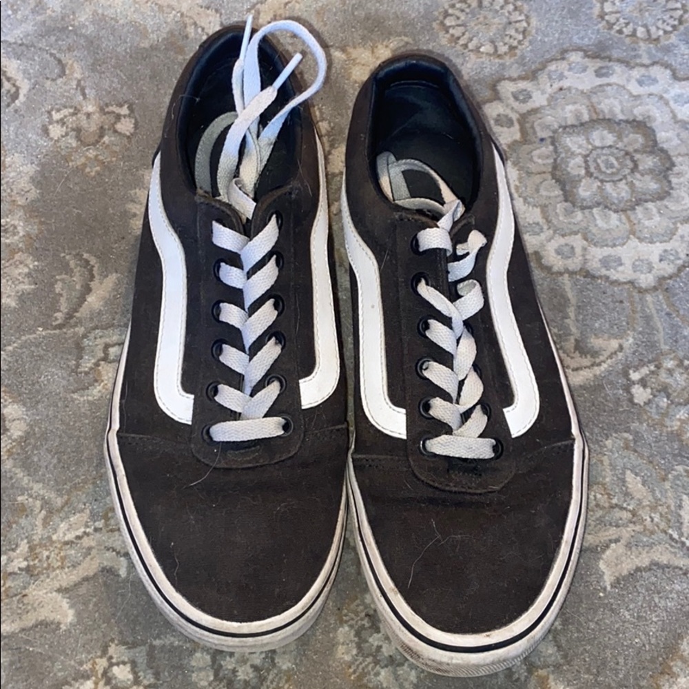 Vans lace up